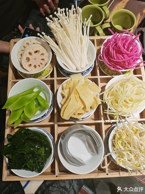 犟老頭火鍋合作社·盤龍店 邢臺正餐服務(wù)的新銳探索者